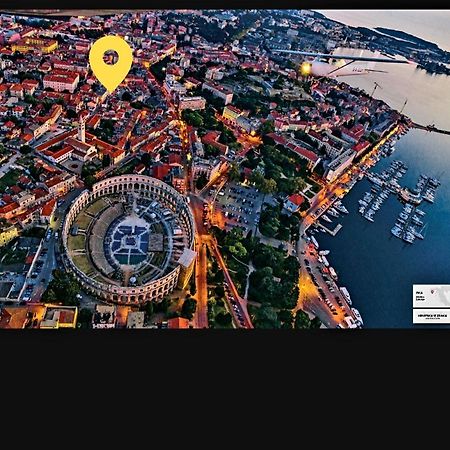Caligula City Center Apartment Pula Zewnętrze zdjęcie