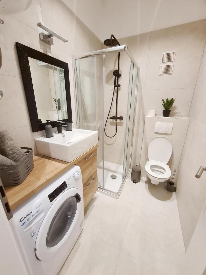 Caligula City Center Apartment Pula Zewnętrze zdjęcie