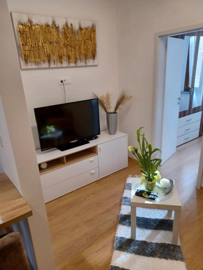 Caligula City Center Apartment Pula Zewnętrze zdjęcie
